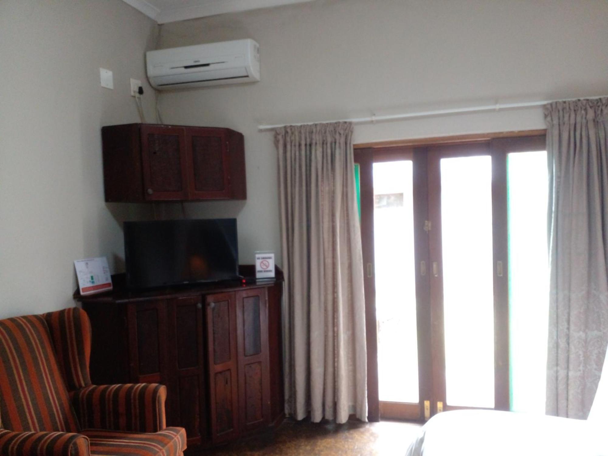 Buffalo Hotel Hectorspruit ภายนอก รูปภาพ